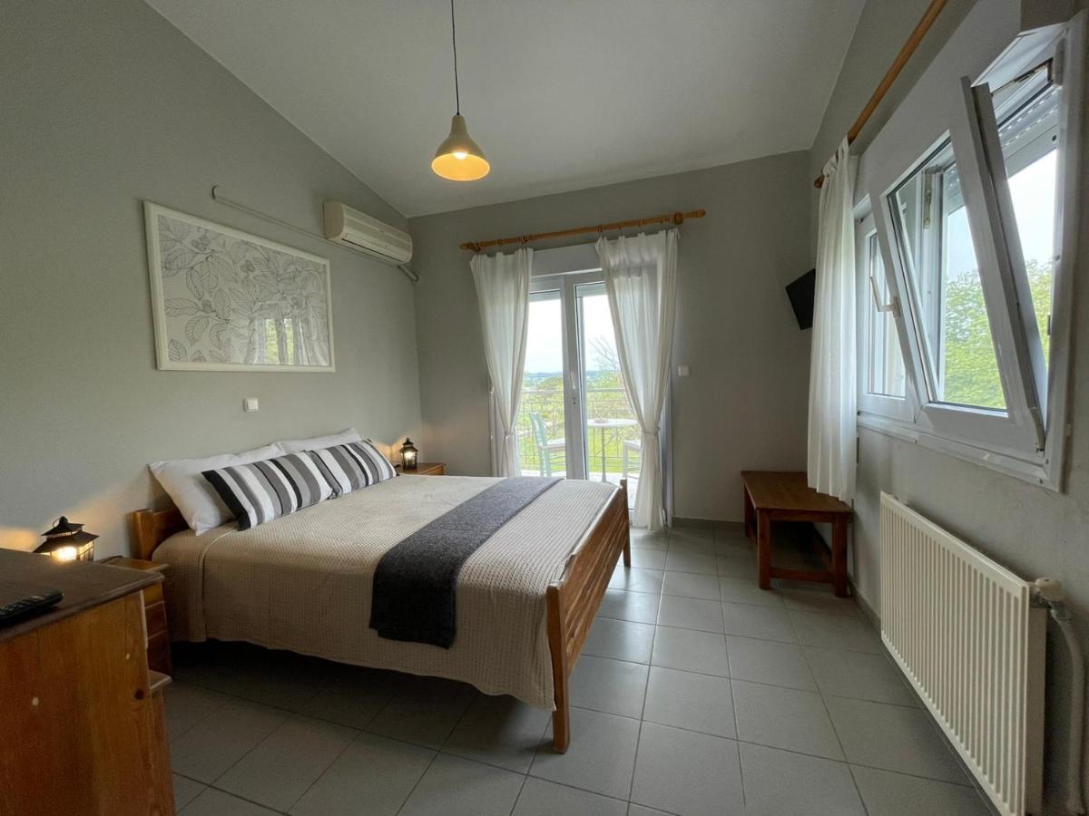 Palatino Apartment Afytos Exterior photo